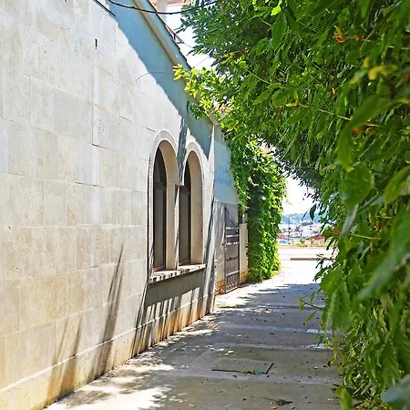 Brajdine 95.2 Apartamento