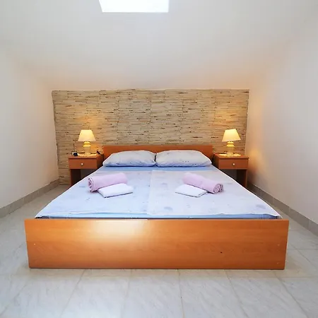 Apartamento Brajdine 95.2 *
